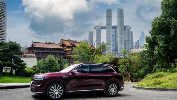 新影宝 无需妥协！全新问界M7引领30万级市场进入全维竞争时代